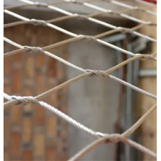 Сетка нержавеющая тросовая с узловым креплением и ромбической ячейкой Н2 7х7 AISI 316 20х35х1 мм