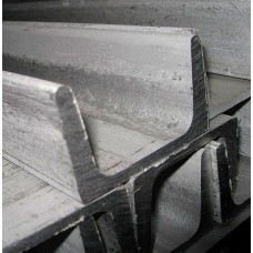 Швеллер нержавеющий г/к с уклоном внутренних граней полок 1.4301 / 304 UPN 30 (UNP) 30х15х4х4,5 мм DIN 1026-1 / EN 10279