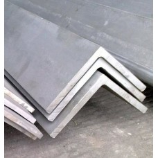 Уголок нержавеющий полированный равнополочный г/к 12Х18Н10Т 10х10х2 мм ГОСТ 8509-93